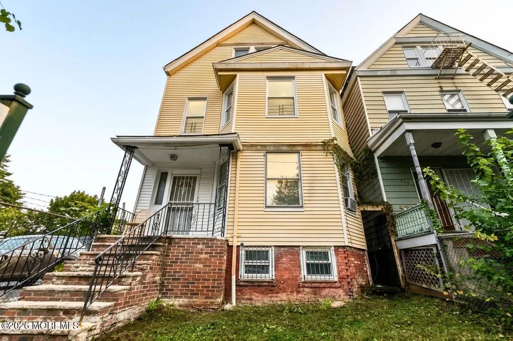 148 Fairmount Avenue, Newark