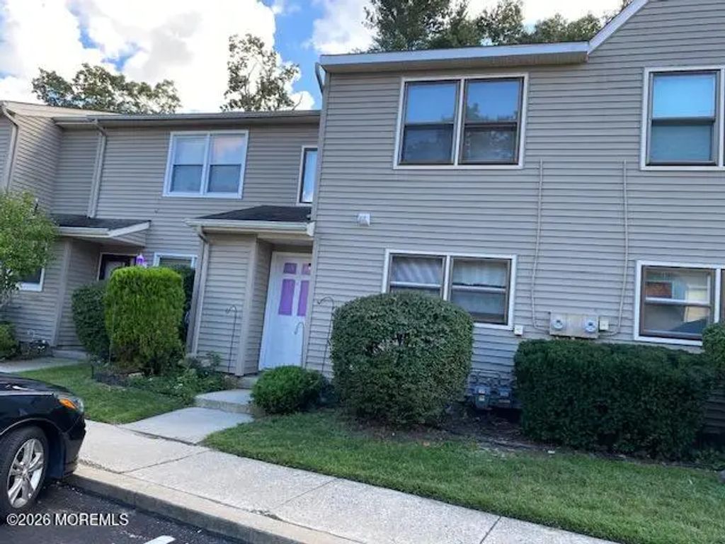 19 Pin Oak Lane, Little Egg Harbor