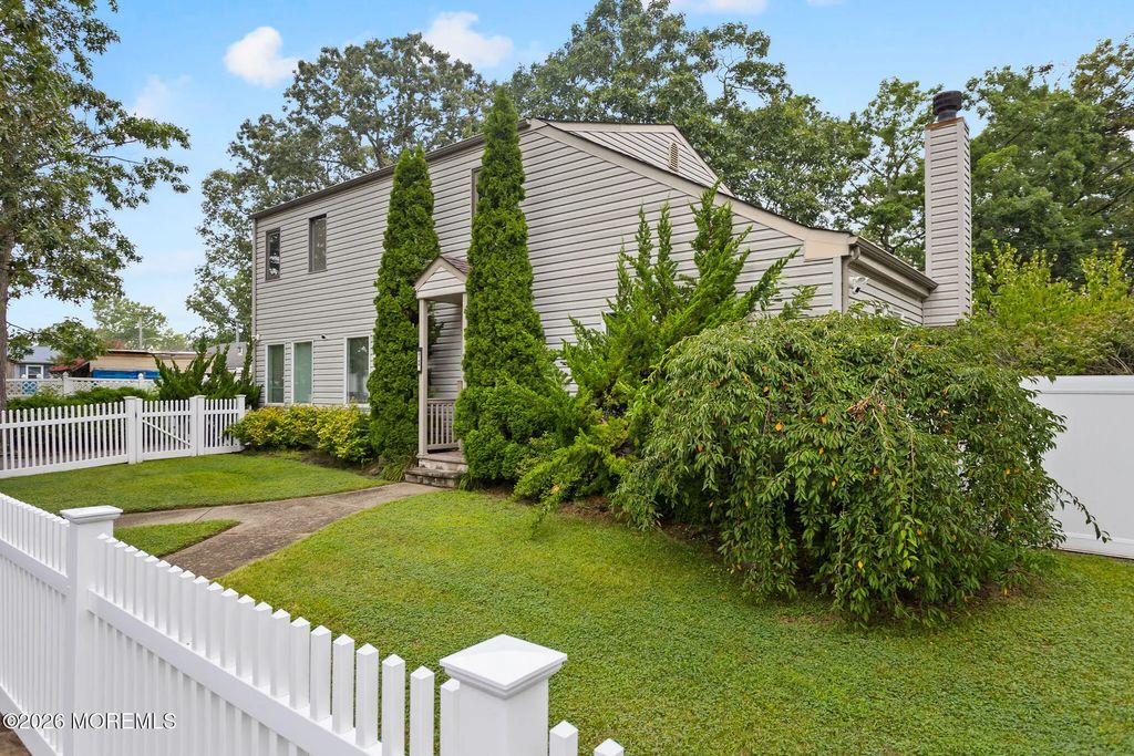 2126 Dorothy Road, Toms River