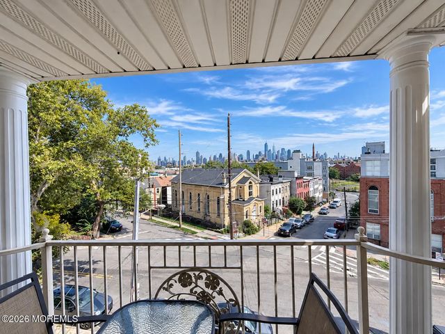 33 Summit Avenue 2, Jersey City