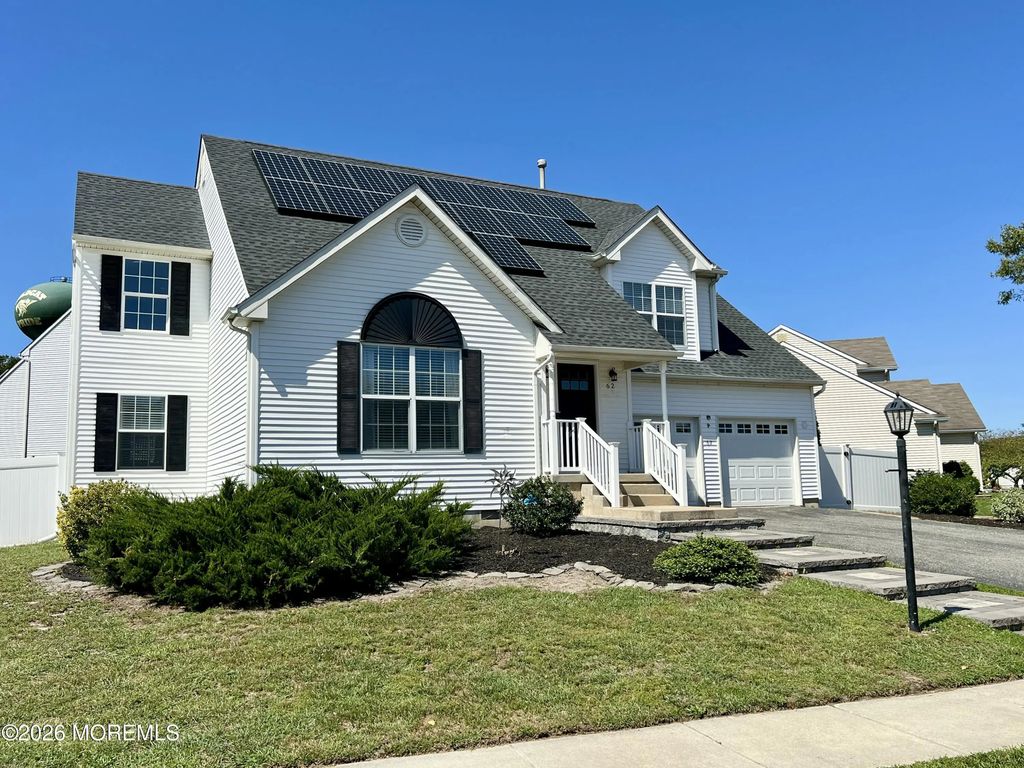 62 Stonegate Drive, Tuckerton