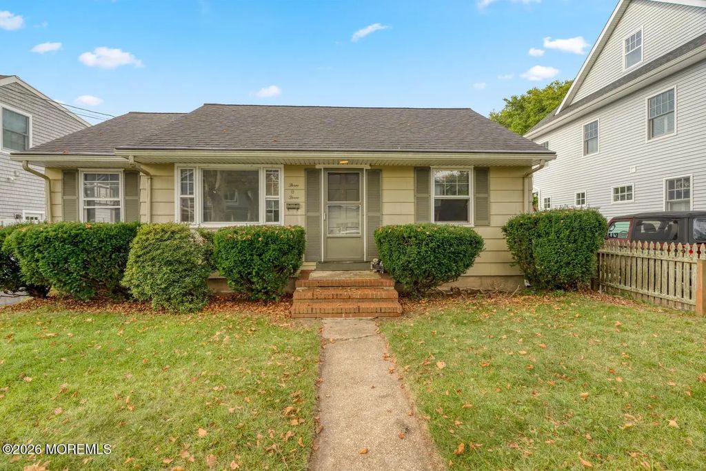 303 Cedar Avenue, Manasquan