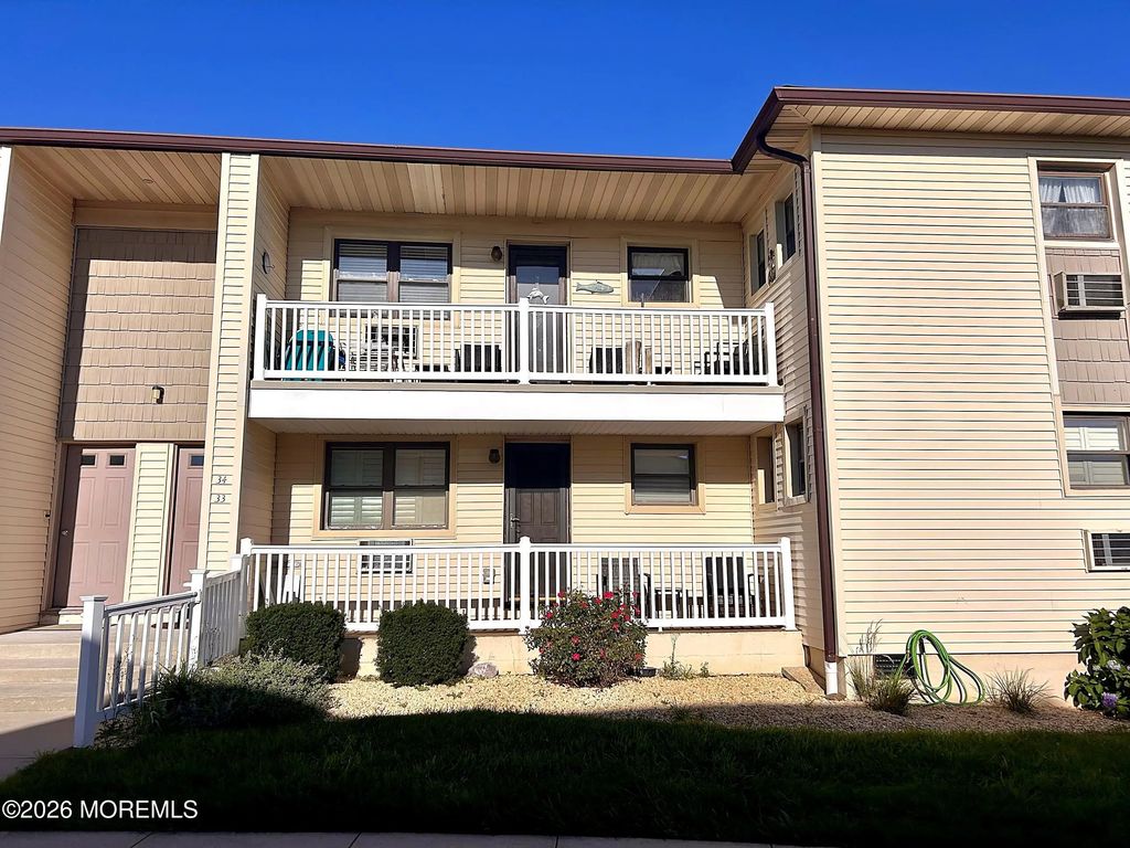 34 Wharfside Drive, Monmouth Beach