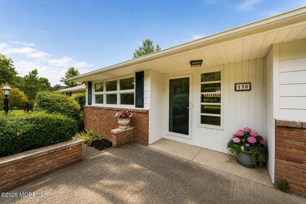170 Bingham Avenue, Rumson