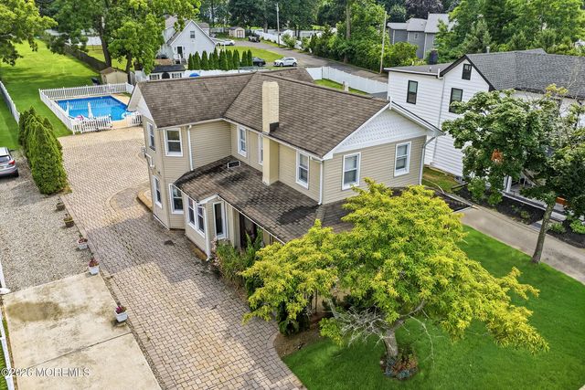 370 W Park Avenue, Oakhurst