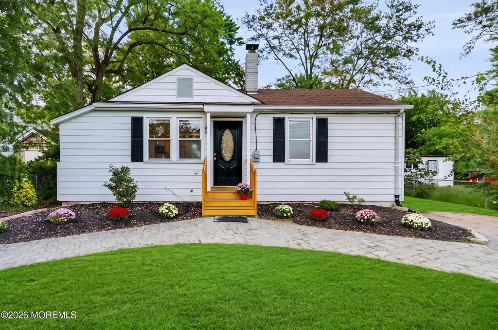 16 Creek Road, Keansburg