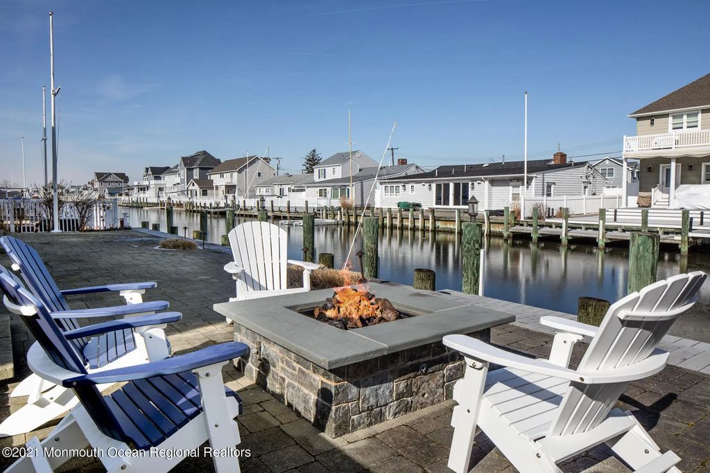 304 Cutter Lane, Mantoloking