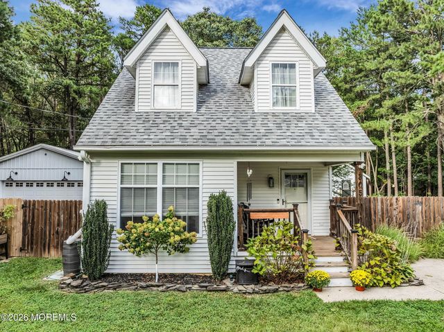 305 E Ridgewood Avenue, Galloway