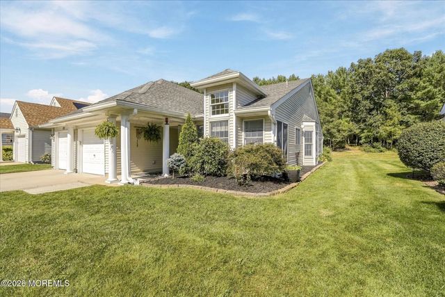 597 Waterford Drive, Manchester