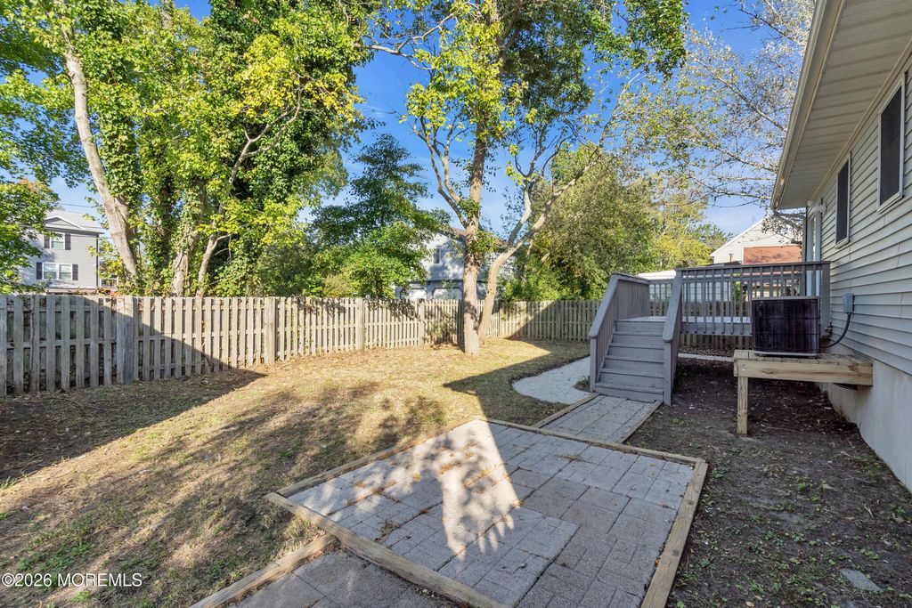 91 Adriatic Avenue, Waretown