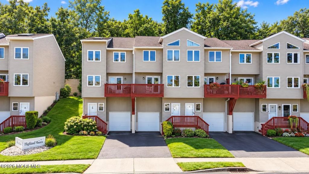 255 Shore Drive 10, Highlands