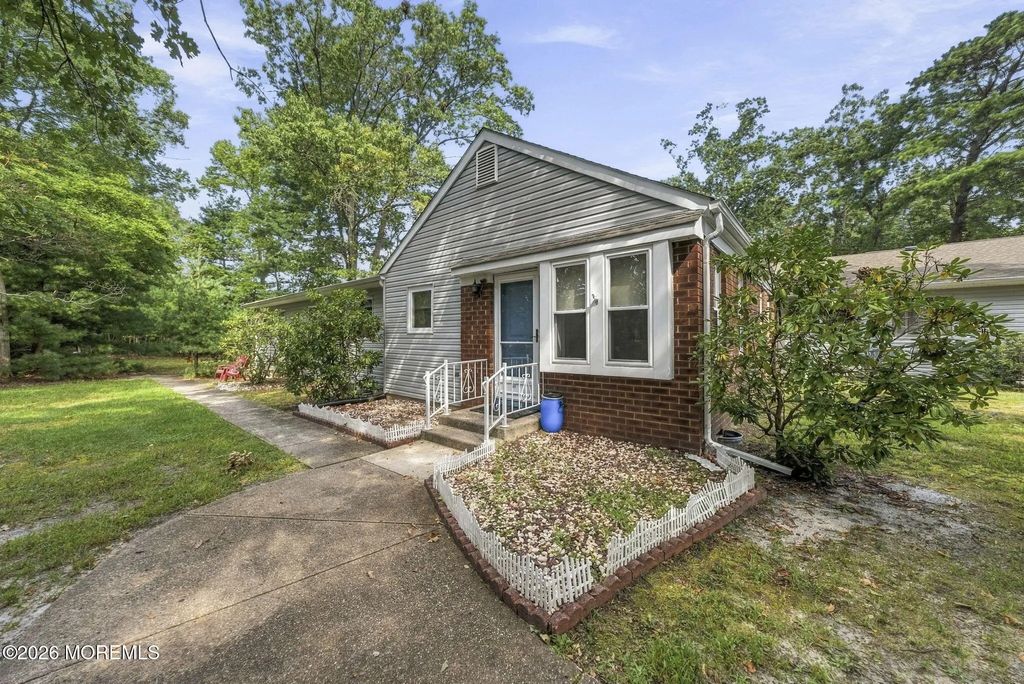 3f Swift Circle, Whiting