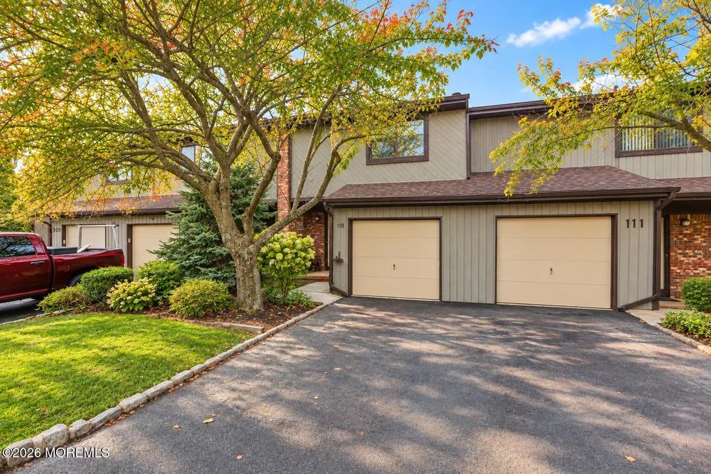 110 Bowne Court, Matawan