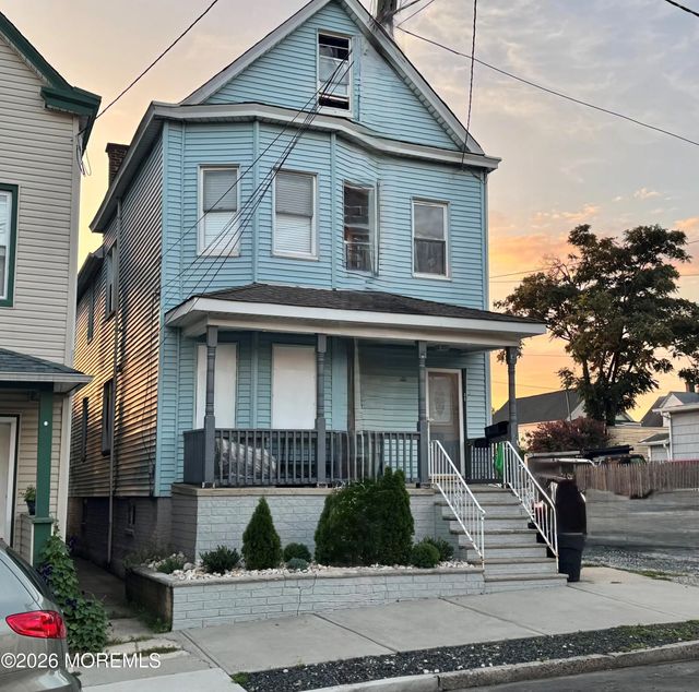 686 Charles Street, Perth Amboy