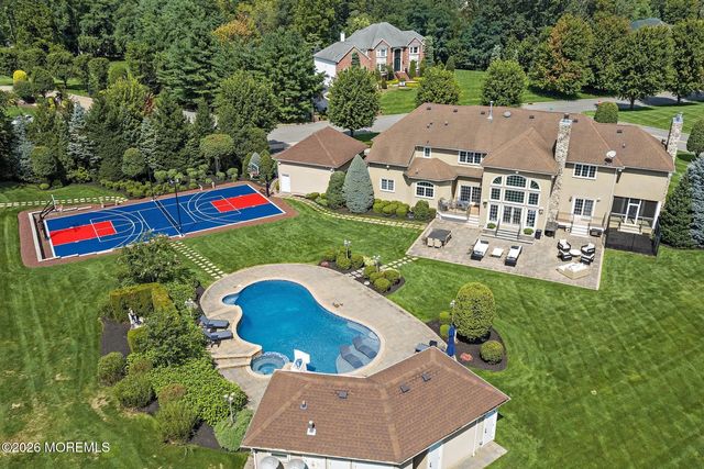 2 Topaz Court, Marlboro