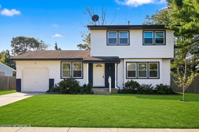 121 Lake Winnepesaukee Drive, Little Egg Harbor