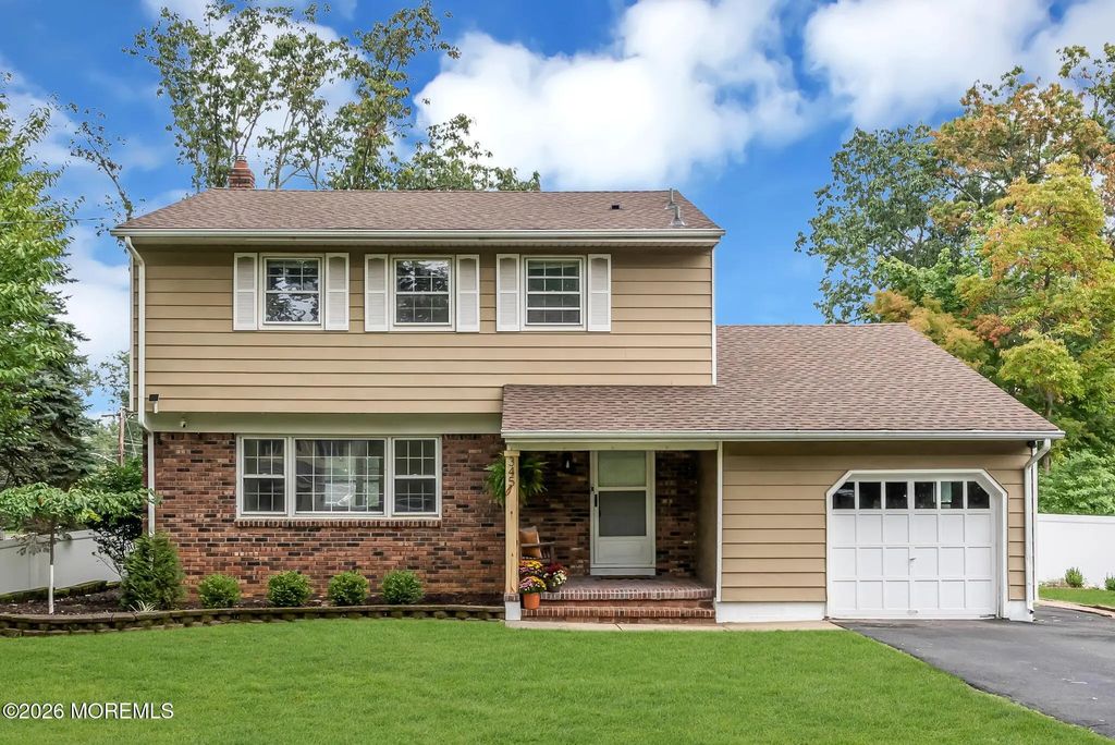 345 Grant Avenue, Eatontown