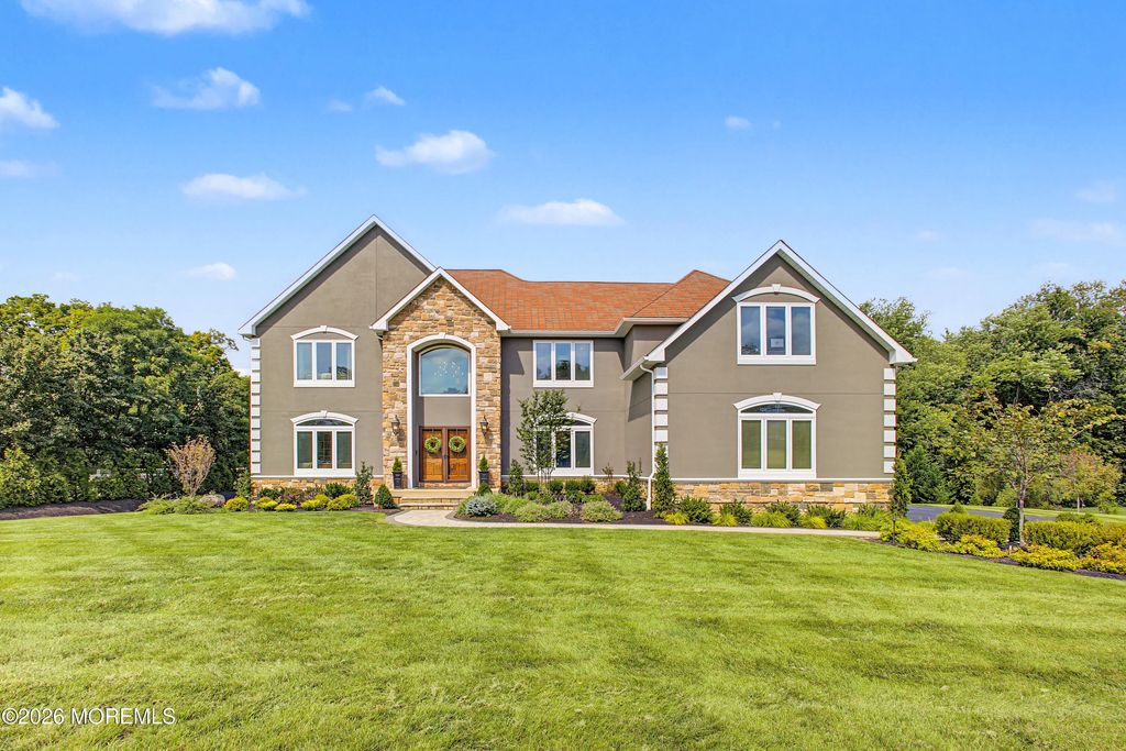 1 Waltham Drive, Tinton Falls