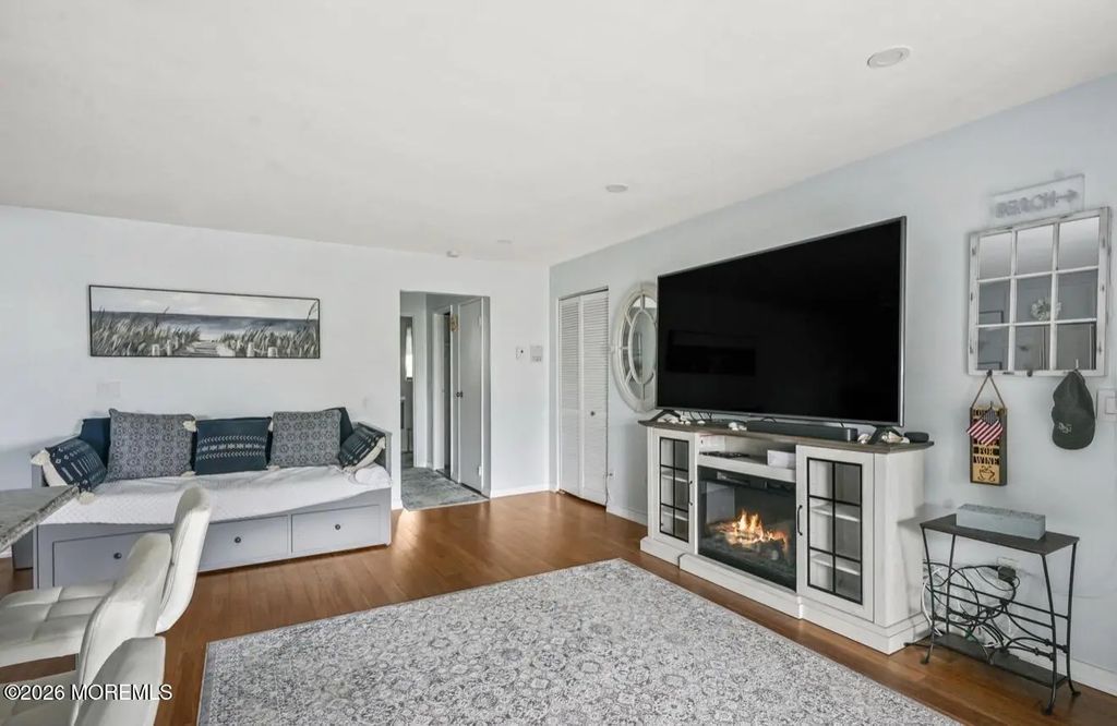 329 Shore Drive D14, Highlands