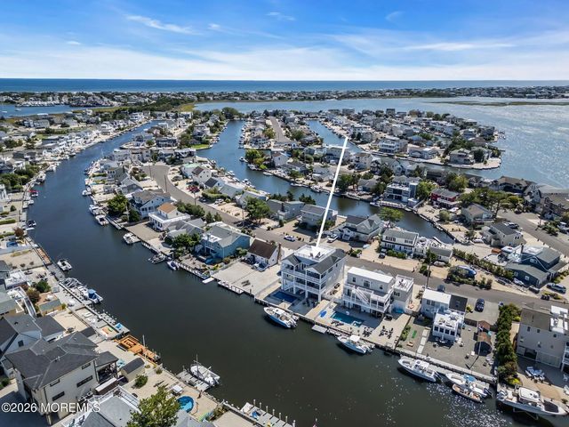 9 Alma Road, Long Beach Twp
