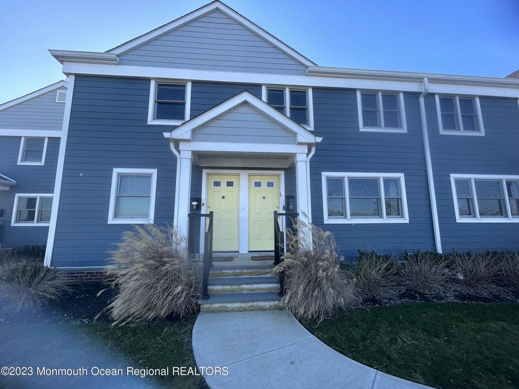 300 Deal Lake Drive 9, Asbury Park