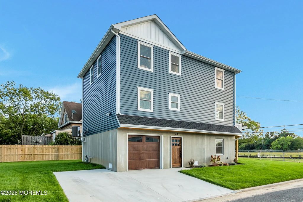 40 Roland Street, Keansburg