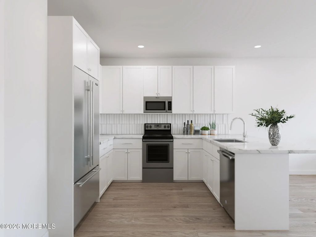 20 3rd Avenue 302, Long Branch