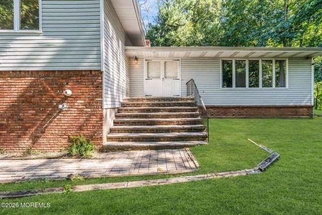 28 Hopi Drive, Middletown