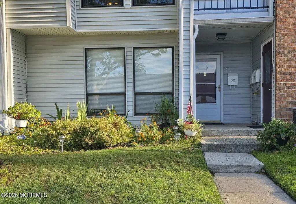 5c Twin Rivers Drive 505, East Windsor