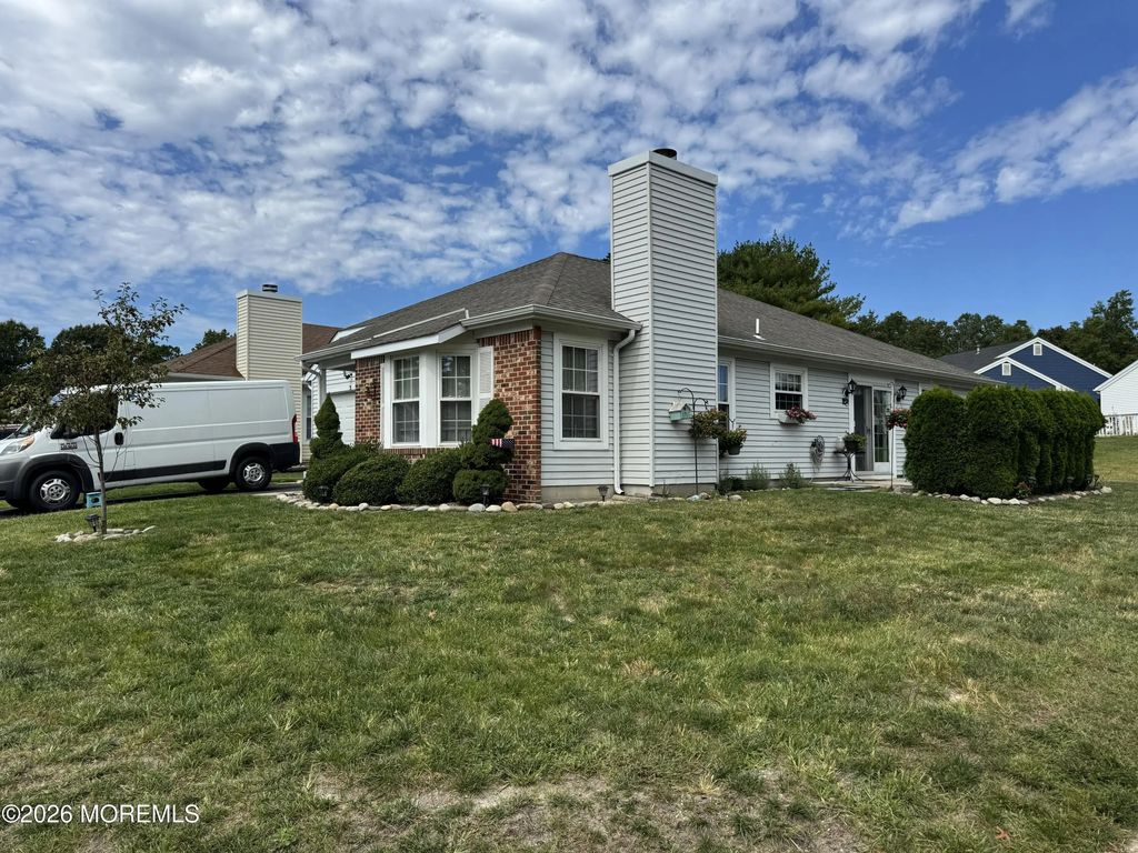 2 Dove Tree Court, Barnegat