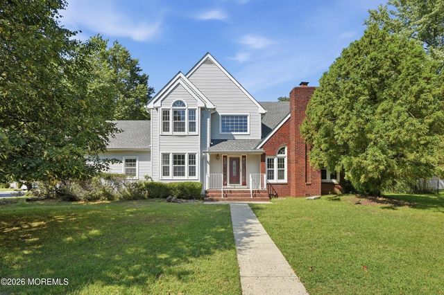 2 Oxford Lane, Eatontown