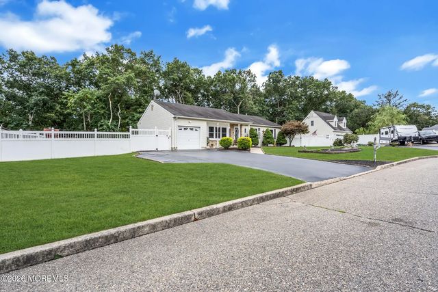 143 Lakewood Avenue, Lanoka Harbor