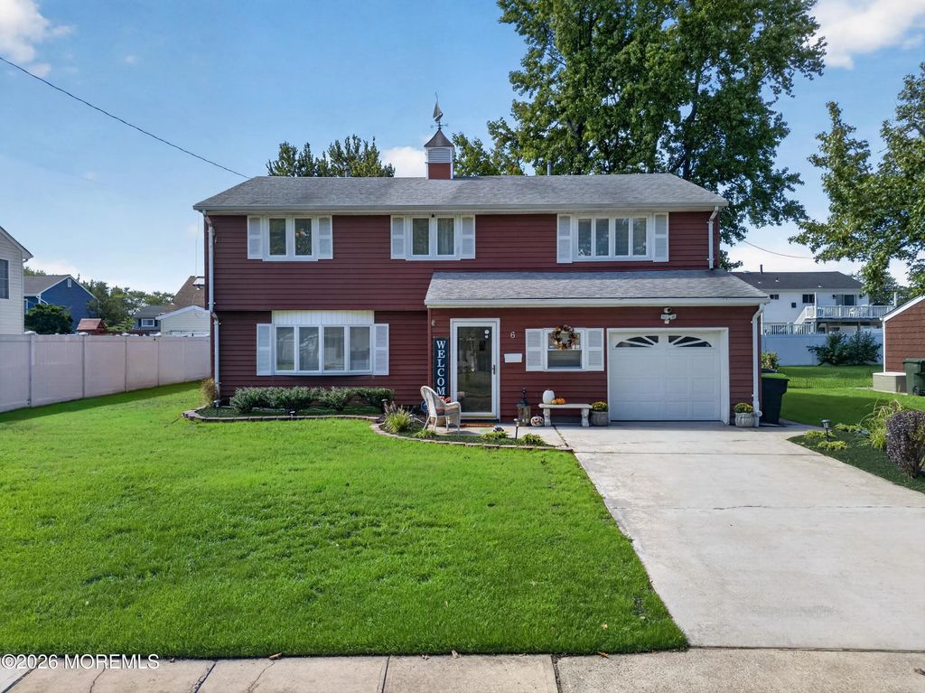 6 Elm Avenue, Hazlet