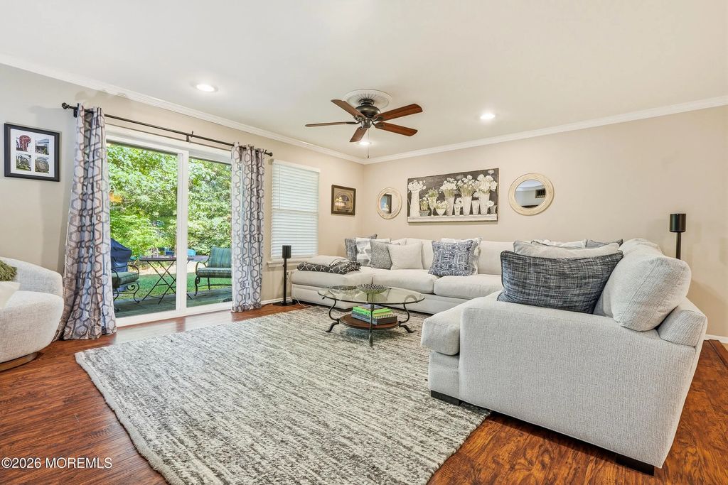 7 Dressage Court, Tinton Falls
