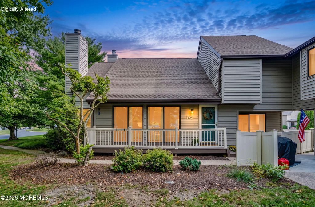 109 Cotswold Circle #213, Ocean Twp