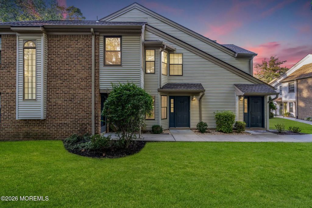 2101 Bayhead Drive 2101, Parlin