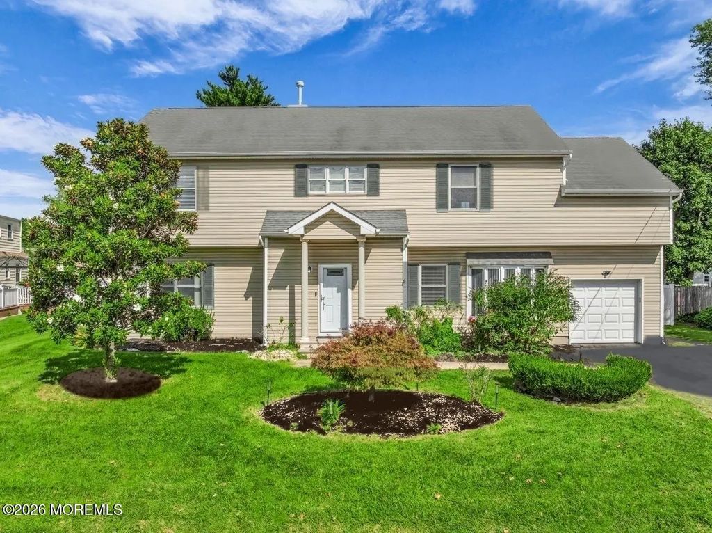 6 Middlesex Road, Matawan