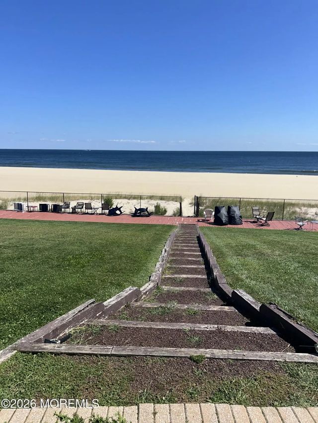 661 Ocean Avenue 2, Long Branch