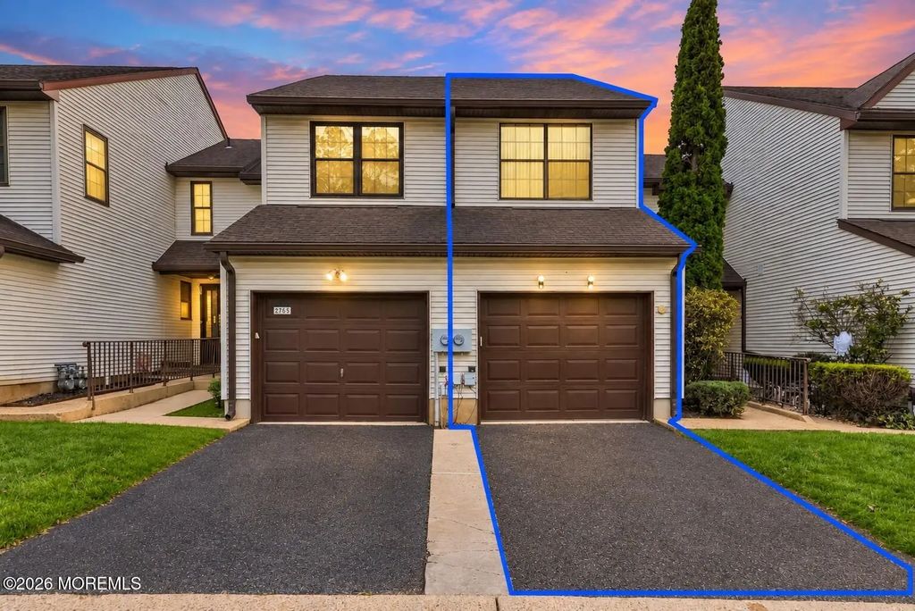276 Longwood Drive, Manalapan
