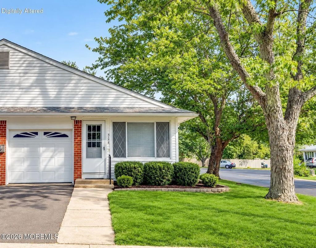 517 B Lilac Lane, Whiting