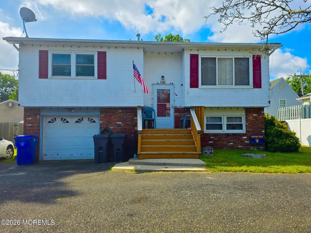 1163 Bay Avenue, Toms River