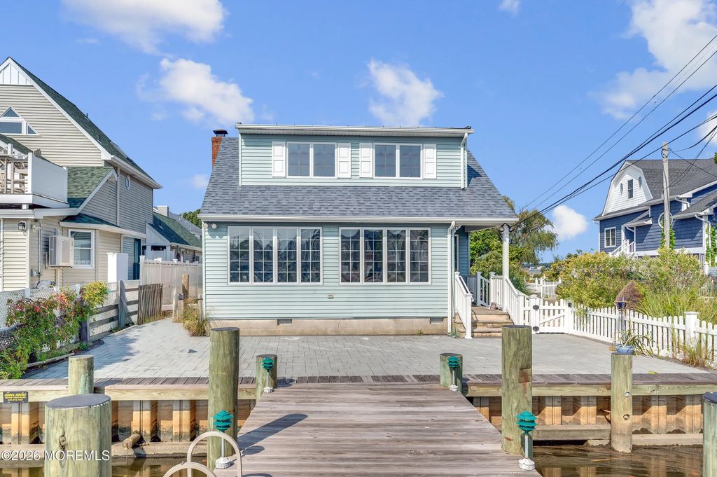 1 Tudor Avenue, Pine Beach