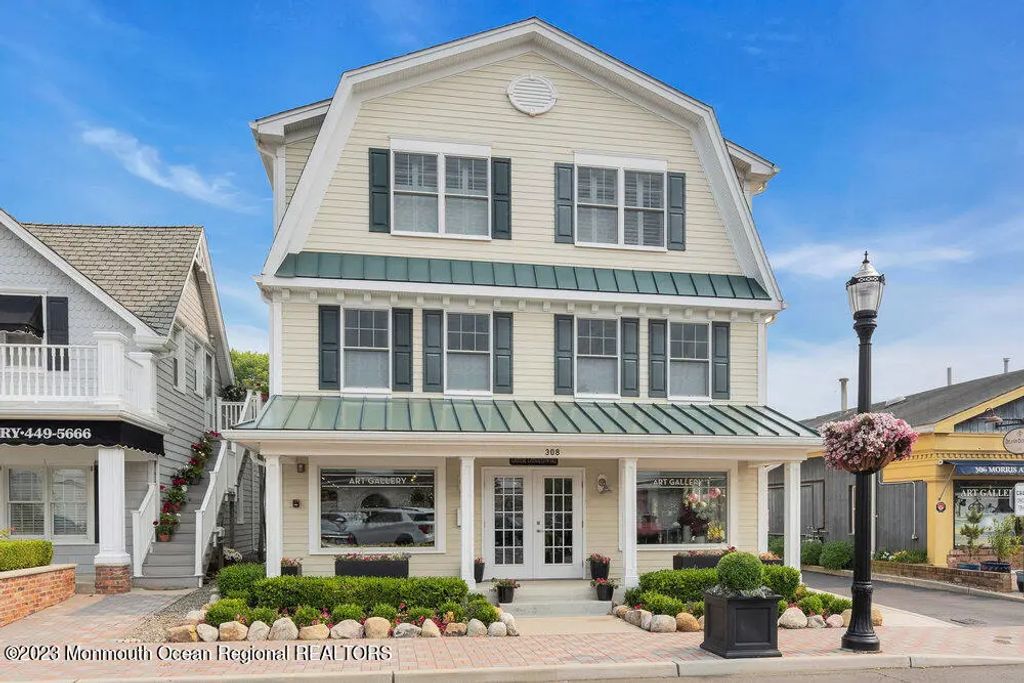 308 Morris Avenue 3, Spring Lake