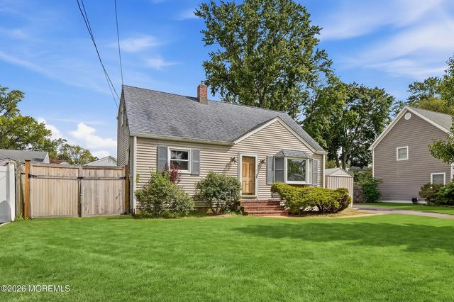 109 Willow Drive, Neptune Township