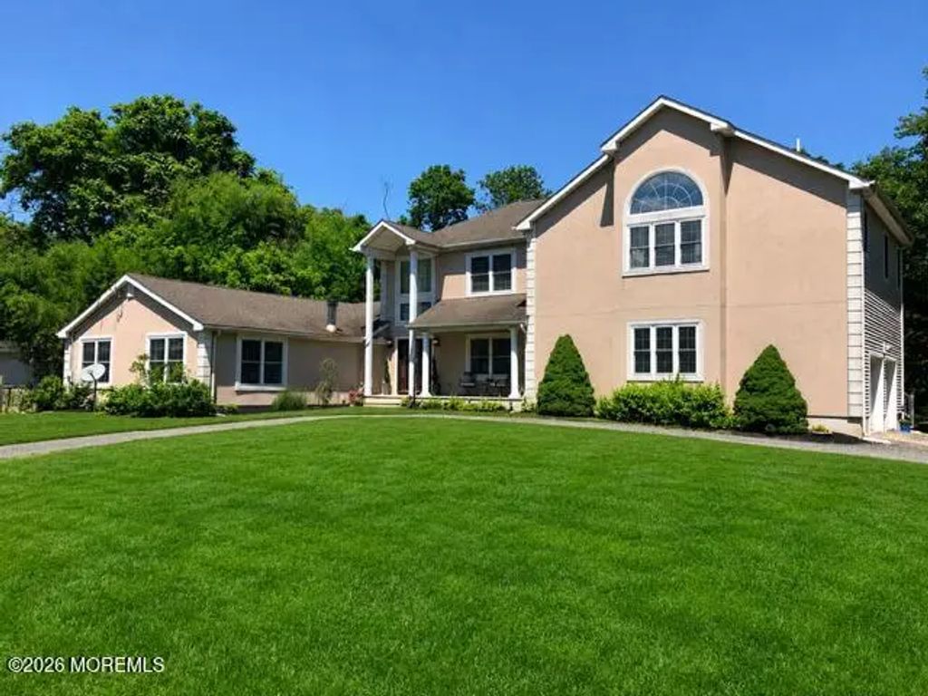 1042 Maxim Southard Road, Howell