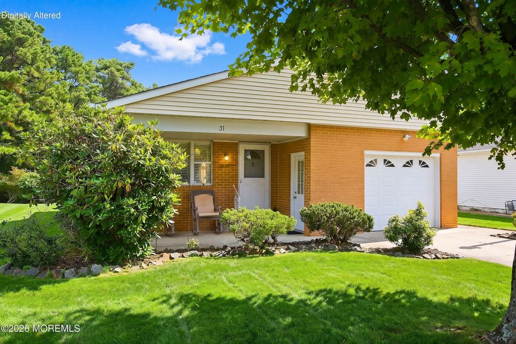 31 Redhook Bay Drive, Toms River