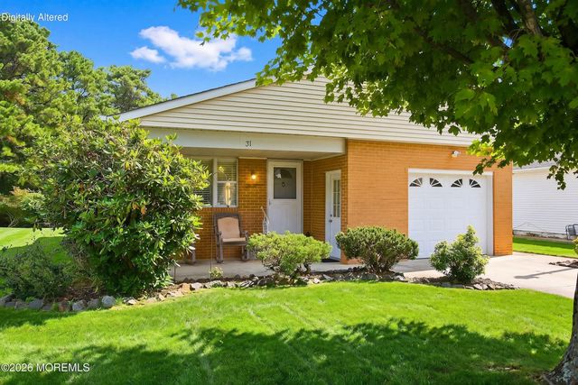 31 Redhook Bay Drive, Toms River