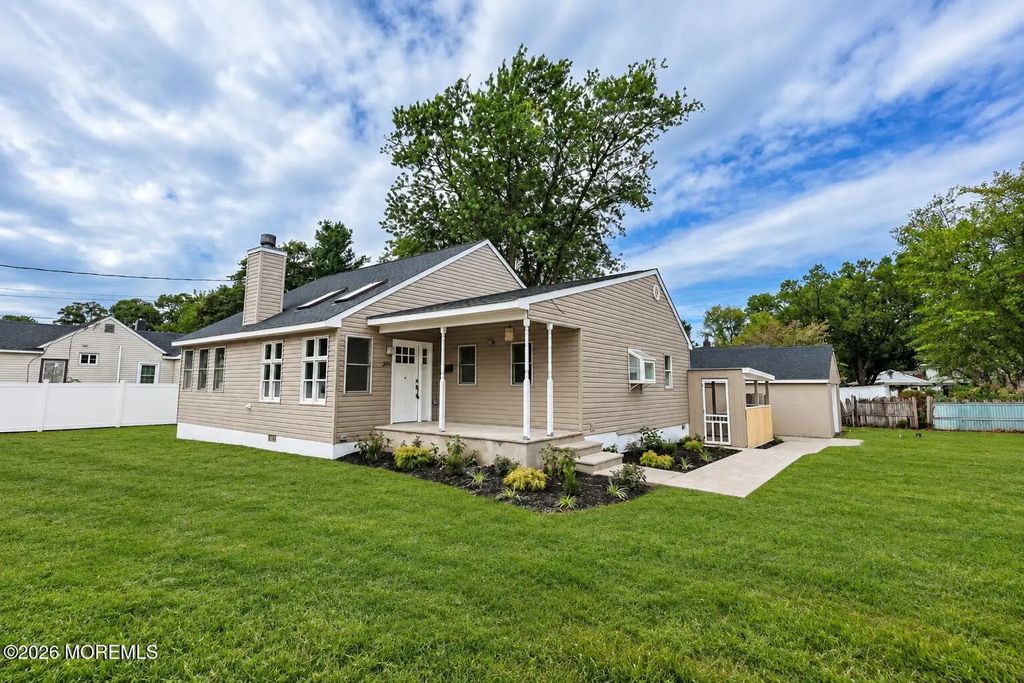 856 E Concourse, Keyport