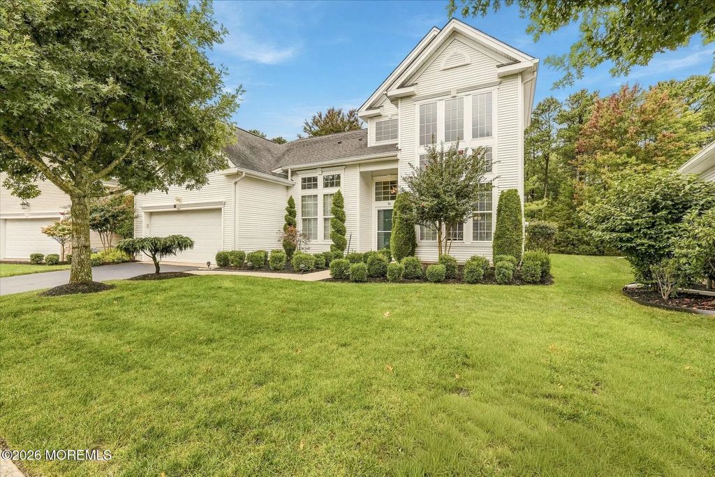 26 Pond View Circle, Barnegat