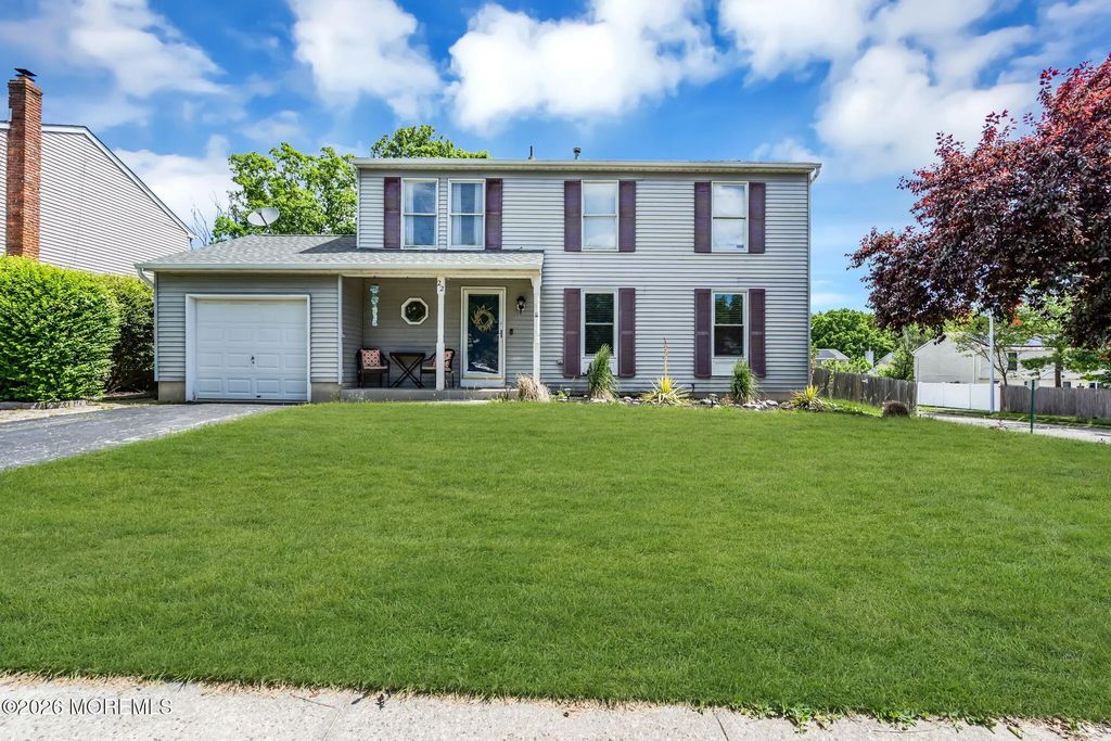 22 Compass Lane, Barnegat